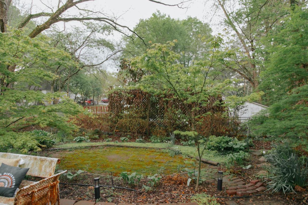 The Woodlawn Tudor Hot Springs Exterior foto